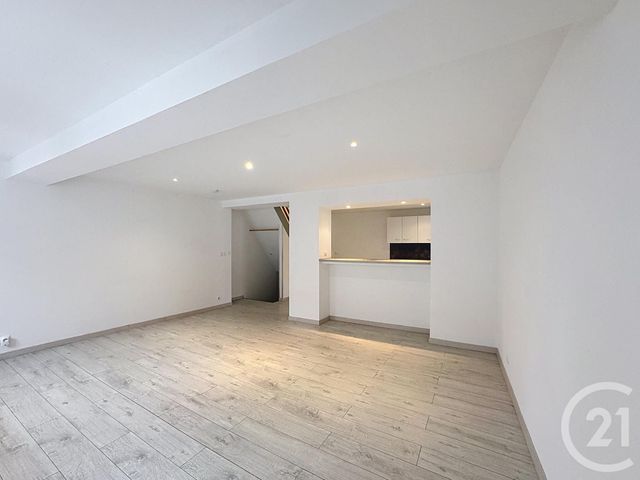 Maison &agrave; louer - 3 pi&egrave;ces - 69 m2 - Romorantin Lanthenay - 41 - CENTRE