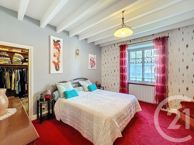 Maison à vendre - 7 pièces - 214 m2 - Neuvy Sur Barangeon - 18 - CENTRE