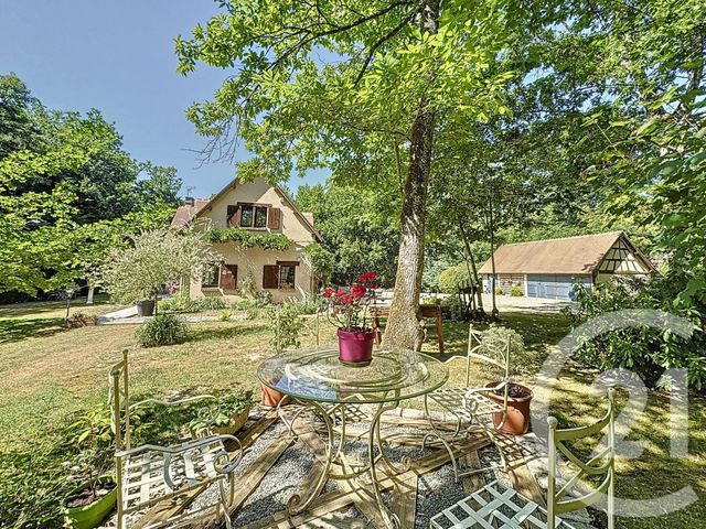 Maison à vendre - 9 pièces - 235,70 m2 - Salbris - 41 - CENTRE