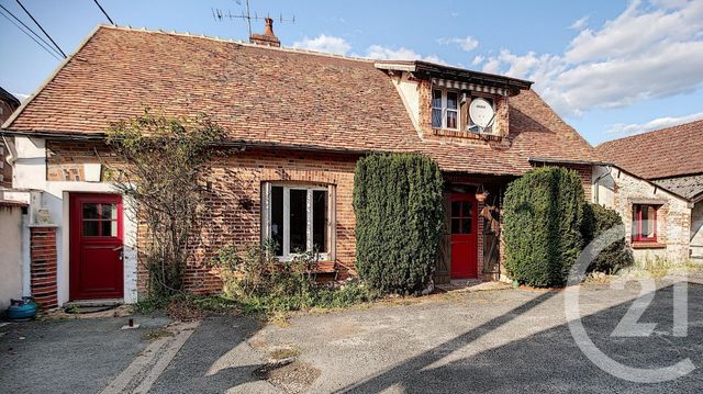 Maison à vendre - 8 pièces - 230 m2 - SELLES ST DENIS - 41 - CENTRE Maison à vendre - 8 pièces - 230 m2 - SELLES ST DENIS - 41 - CENTRE