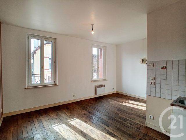 Appartement F2 à louer - 2 pièces - 33 m2 - SALBRIS - 41 - CENTRE Appartement F2 à louer - 2 pièces - 33 m2 - SALBRIS - 41 - CENTRE