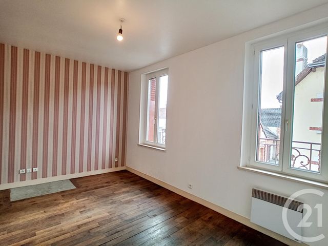 Appartement F2 à louer - 2 pièces - 33 m2 - SALBRIS - 41 - CENTRE Appartement F2 à louer - 2 pièces - 33 m2 - SALBRIS - 41 - CENTRE