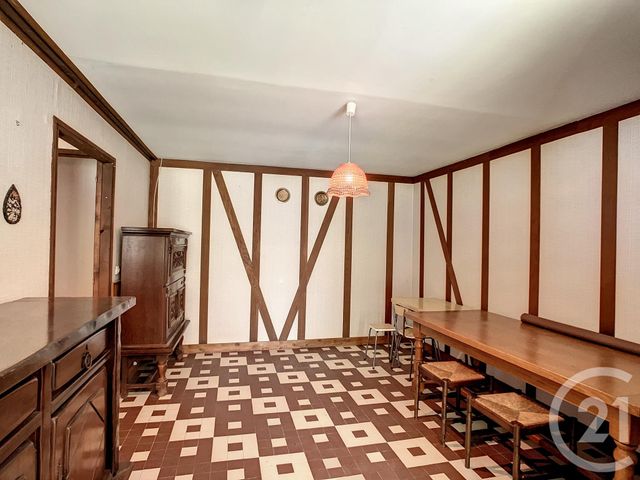 Maison à vendre - 3 pièces - 70,20 m2 - Ste Montaine - 18 - CENTRE