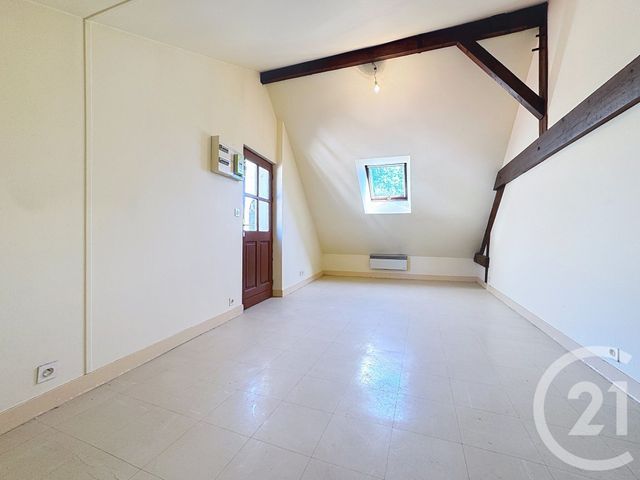 Appartement à vendre - 2 pièces - 26,40 m2 - Salbris - 41 - CENTRE