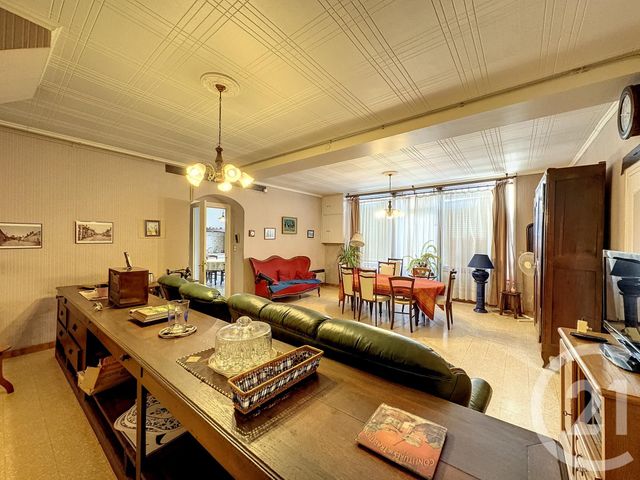 Maison à vendre - 4 pièces - 233,70 m2 - Selles St Denis - 41 - CENTRE