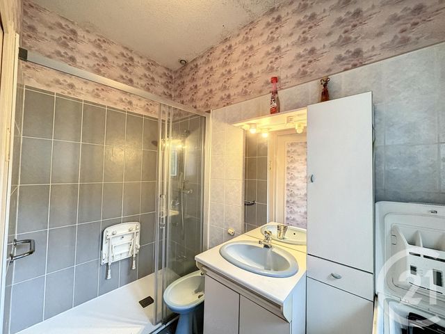 Maison à vendre - 4 pièces - 233,70 m2 - Selles St Denis - 41 - CENTRE