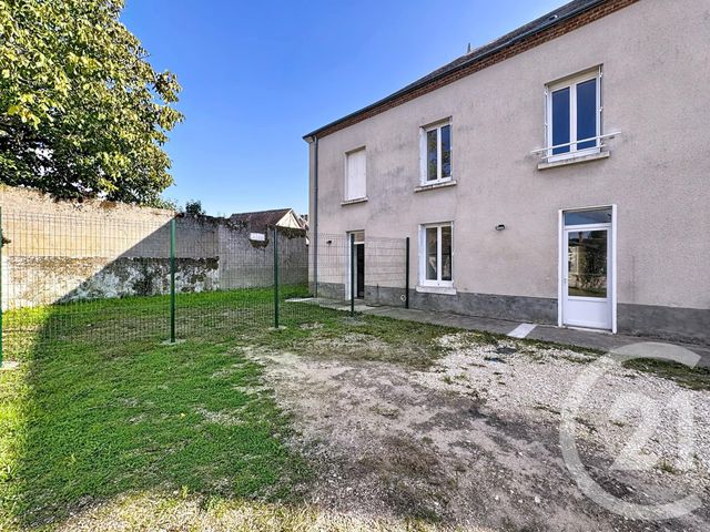 Appartement à louer - 3 pièces - 90,10 m2 - La Ferte Imbault - 41 - CENTRE