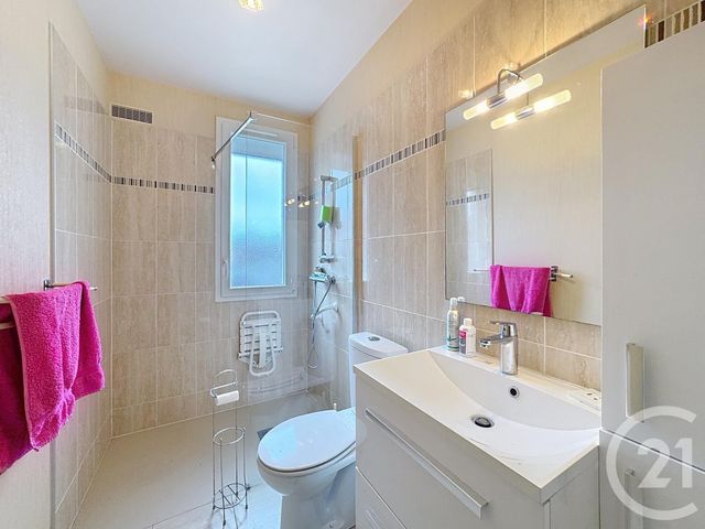 Maison &agrave; vendre - 4 pi&egrave;ces - 67,02 m2 - Selles St Denis - 41 - CENTRE