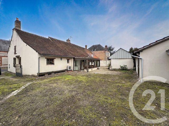 Maison à vendre - 5 pièces - 142,45 m2 - Pierrefitte Sur Sauldre - 41 - CENTRE