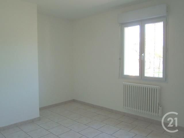 Maison &agrave; louer - 5 pi&egrave;ces - 105 m2 - Salbris - 41 - CENTRE