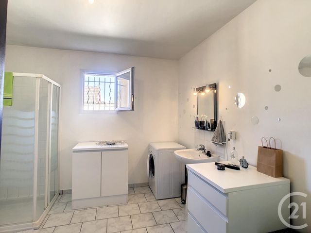 Maison &agrave; louer - 5 pi&egrave;ces - 105 m2 - Salbris - 41 - CENTRE