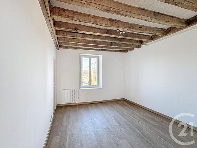 Appartement &agrave; louer - 3 pi&egrave;ces - 78,40 m2 - La Ferte Imbault - 41 - CENTRE