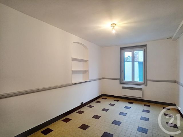 Maison &agrave; louer - 3 pi&egrave;ces - 57,60 m2 - Salbris - 41 - CENTRE