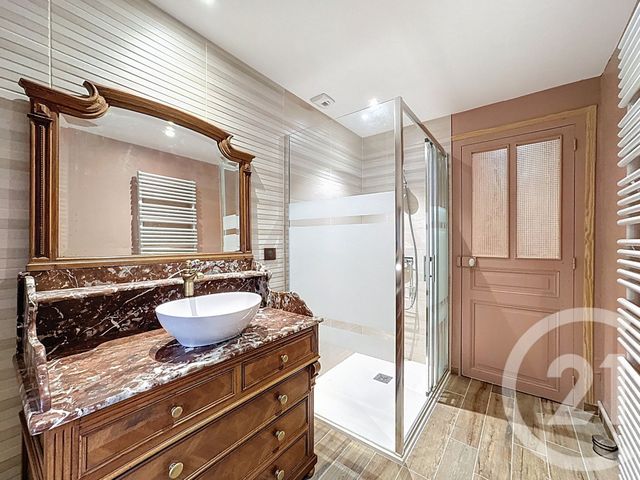 Maison &agrave; vendre - 5 pi&egrave;ces - 101,30 m2 - Neuvy Sur Barangeon - 18 - CENTRE