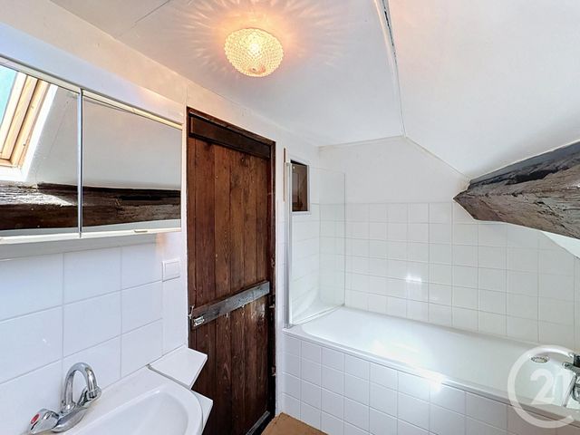 Maison &agrave; louer - 3 pi&egrave;ces - 106,33 m2 - Souesmes - 41 - CENTRE