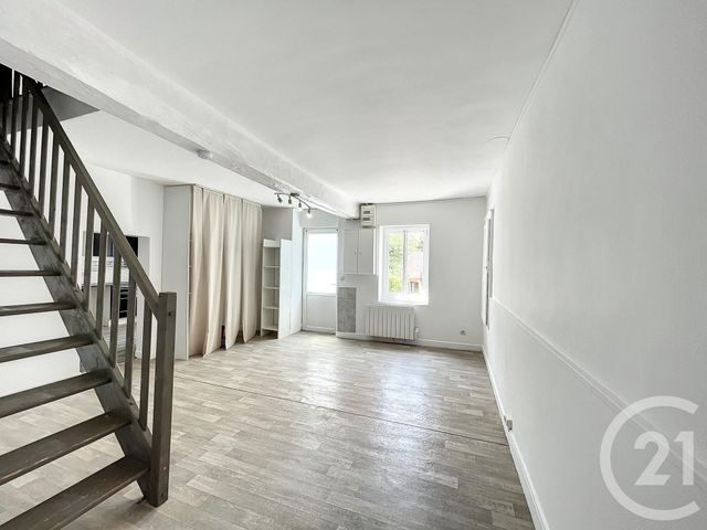 Maison &agrave; louer - 3 pi&egrave;ces - 63 m2 - Chatres Sur Cher - 41 - CENTRE