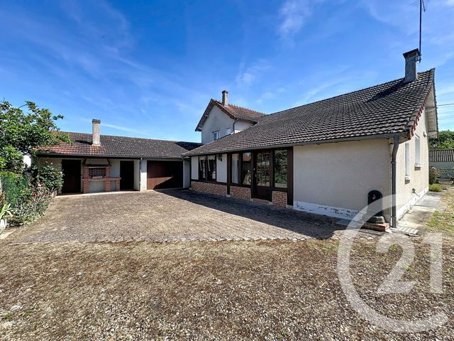 Maison &agrave; vendre - 5 pi&egrave;ces - 115,80 m2 - Selles St Denis - 41 - CENTRE