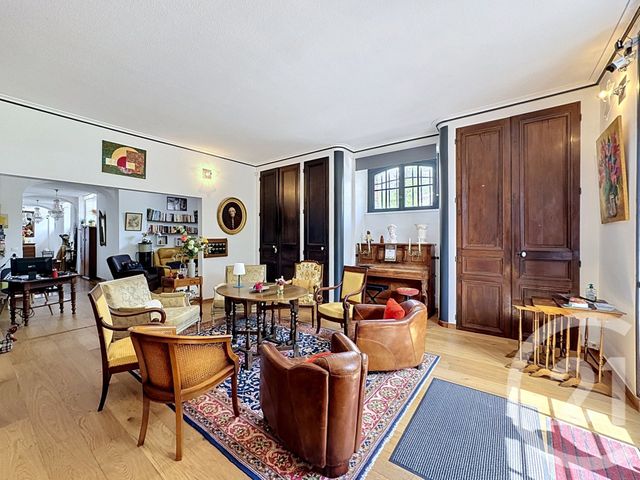 Appartement &agrave; vendre - 8 pi&egrave;ces - 223 m2 - Salbris - 41 - CENTRE