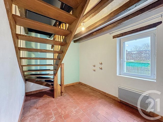 Maison &agrave; louer - 4 pi&egrave;ces - 92,28 m2 - Mery Sur Cher - 18 - CENTRE