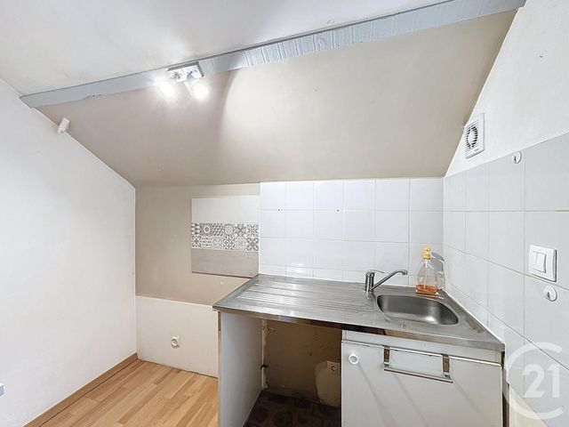 Maison &agrave; louer - 4 pi&egrave;ces - 92,28 m2 - Mery Sur Cher - 18 - CENTRE