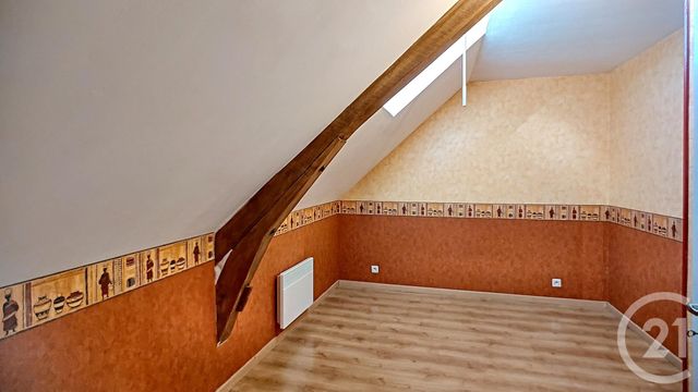 Maison &agrave; louer - 3 pi&egrave;ces - 65 m2 - Salbris - 41 - CENTRE