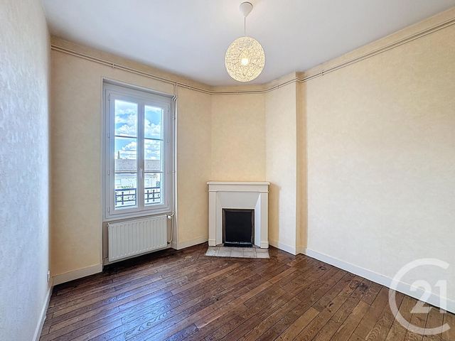 Appartement F3 &agrave; louer - 3 pi&egrave;ces - 57 m2 - Salbris - 41 - CENTRE