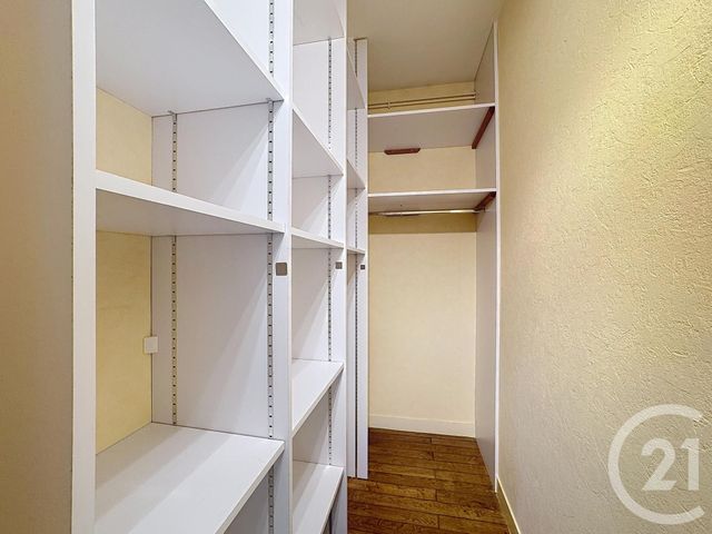 Appartement F3 &agrave; louer - 3 pi&egrave;ces - 57 m2 - Salbris - 41 - CENTRE