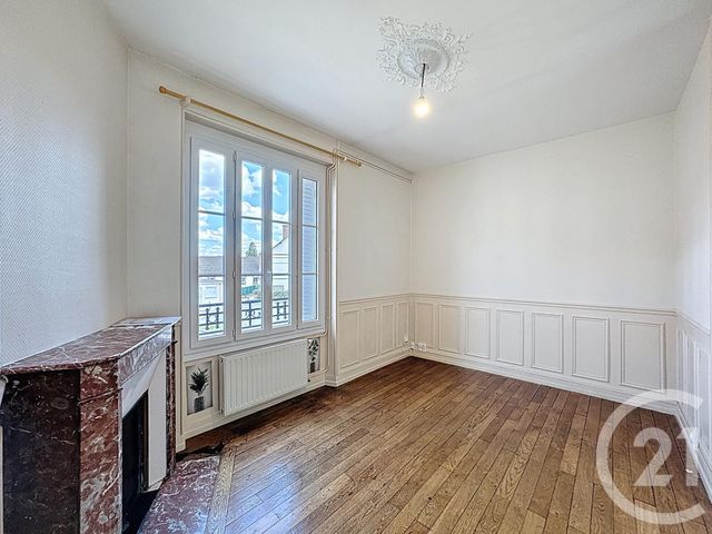 Appartement F3 &agrave; louer - 3 pi&egrave;ces - 57 m2 - Salbris - 41 - CENTRE