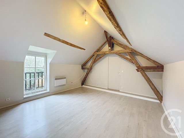 Maison &agrave; louer - 4 pi&egrave;ces - 118,52 m2 - Nancay - 18 - CENTRE