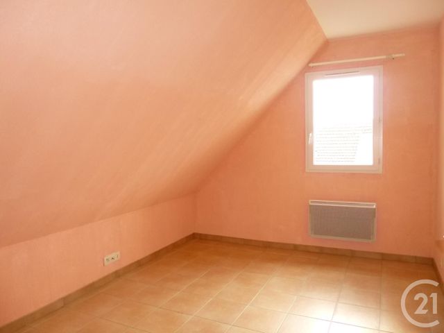 Maison &agrave; louer - 5 pi&egrave;ces - 71,50 m2 - Salbris - 41 - CENTRE