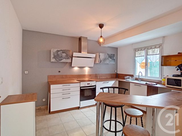 Maison &agrave; louer - 5 pi&egrave;ces - 71,50 m2 - Salbris - 41 - CENTRE