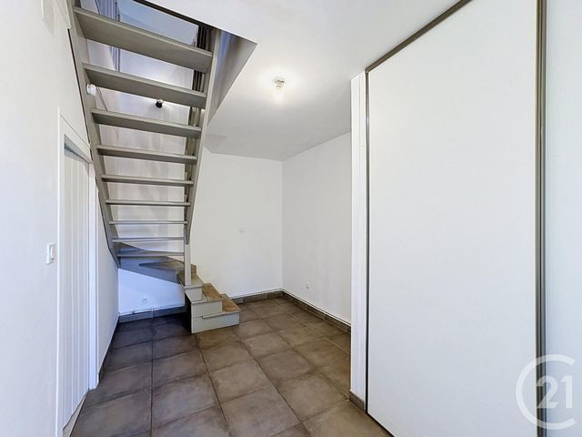 Appartement Duplex &agrave; louer - 4 pi&egrave;ces - 119 m2 - Salbris - 41 - CENTRE
