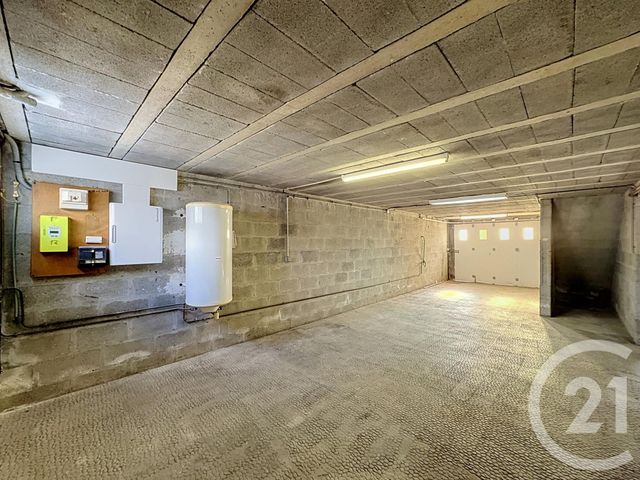Maison &agrave; louer - 3 pi&egrave;ces - 61,50 m2 - Salbris - 41 - CENTRE