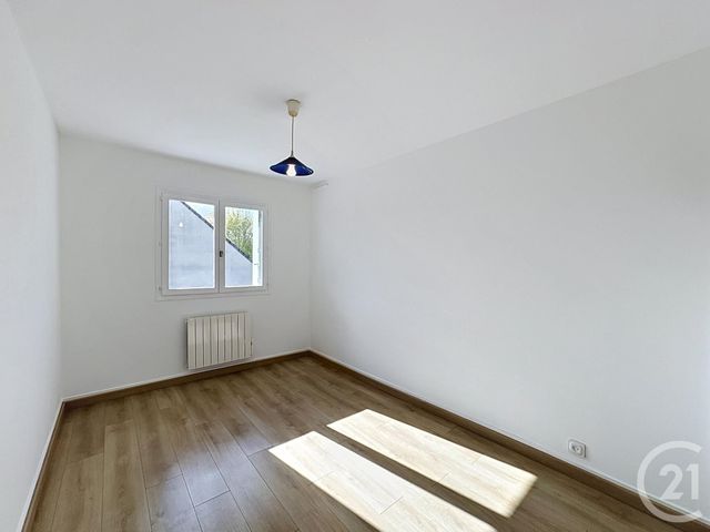 Maison &agrave; louer - 3 pi&egrave;ces - 61,50 m2 - Salbris - 41 - CENTRE