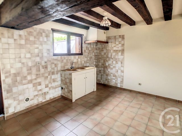 Maison &agrave; louer - 3 pi&egrave;ces - 52 m2 - Pierrefitte Sur Sauldre - 41 - CENTRE