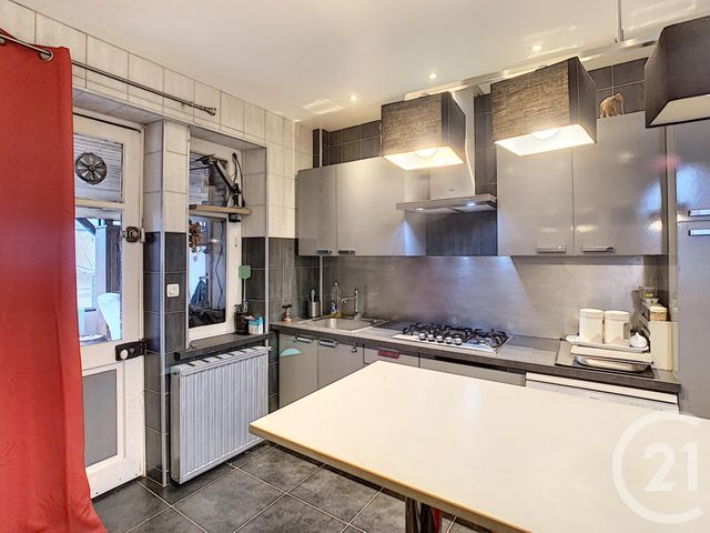Maison à vendre - 4 pièces - 102 m2 - NOUAN LE FUZELIER - 41 - CENTRE Maison à vendre - 4 pièces - 102 m2 - NOUAN LE FUZELIER - 41 - CENTRE