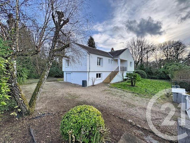 Maison &agrave; vendre - 6 pi&egrave;ces - 141 m2 - Nouan Le Fuzelier - 41 - CENTRE