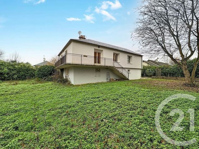 Maison à vendre - 6 pièces - 141 m2 - Nouan Le Fuzelier - 41 - CENTRE