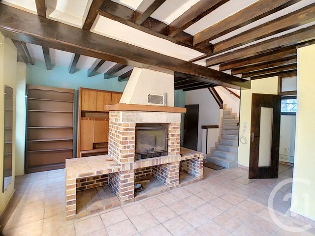 Maison à louer - 4 pièces - 66 m2 - YVOY LE MARRON - 41 - CENTRE Maison à louer - 4 pièces - 66 m2 - YVOY LE MARRON - 41 - CENTRE