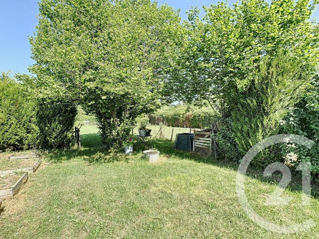 Maison à vendre - 5 pièces - 99 m2 - ST VIATRE - 41 - CENTRE Maison à vendre - 5 pièces - 99 m2 - ST VIATRE - 41 - CENTRE