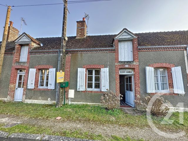 Maison à vendre - 3 pièces - 70 m2 - Clemont - 18 - CENTRE