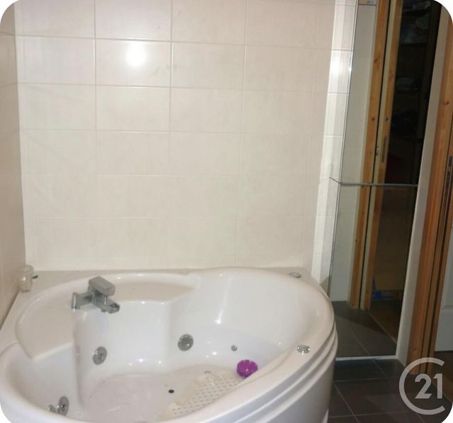 Maison &agrave; vendre - 7 pi&egrave;ces - 145 m2 - Vouzon - 41 - CENTRE