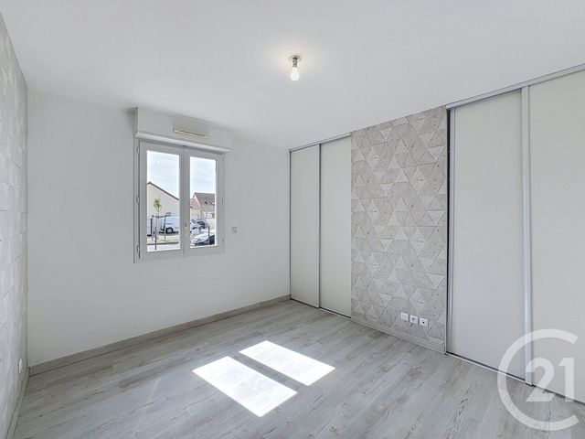 Maison &agrave; louer - 6 pi&egrave;ces - 96,55 m2 - Lamotte Beuvron - 41 - CENTRE
