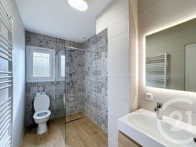 Maison &agrave; louer - 6 pi&egrave;ces - 127,65 m2 - Lamotte Beuvron - 41 - CENTRE