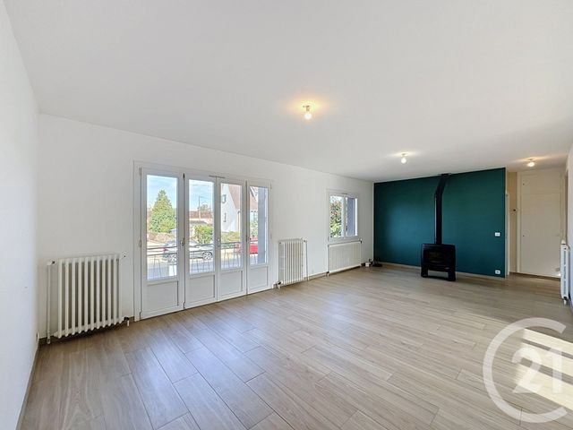 Maison &agrave; louer - 6 pi&egrave;ces - 127,65 m2 - Lamotte Beuvron - 41 - CENTRE