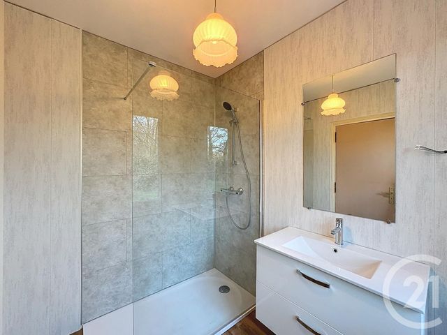 Maison &agrave; louer - 3 pi&egrave;ces - 125,84 m2 - Nouan Le Fuzelier - 41 - CENTRE
