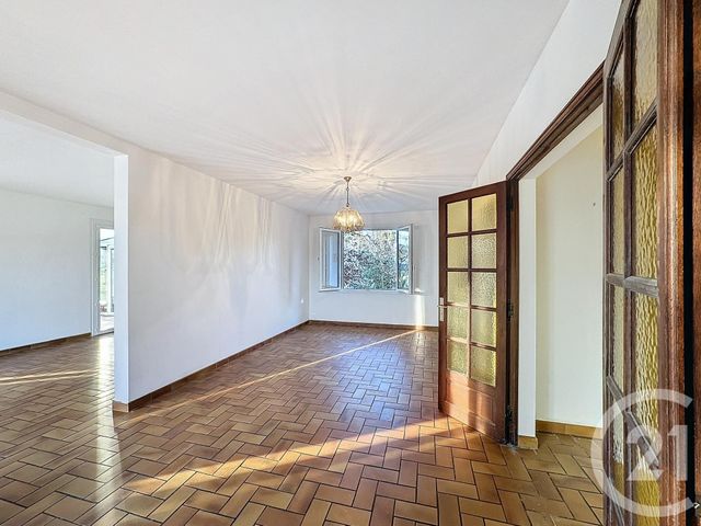 Maison &agrave; louer - 3 pi&egrave;ces - 125,84 m2 - Nouan Le Fuzelier - 41 - CENTRE